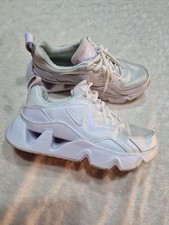 Nike RYZ 365 bianche scarpe da